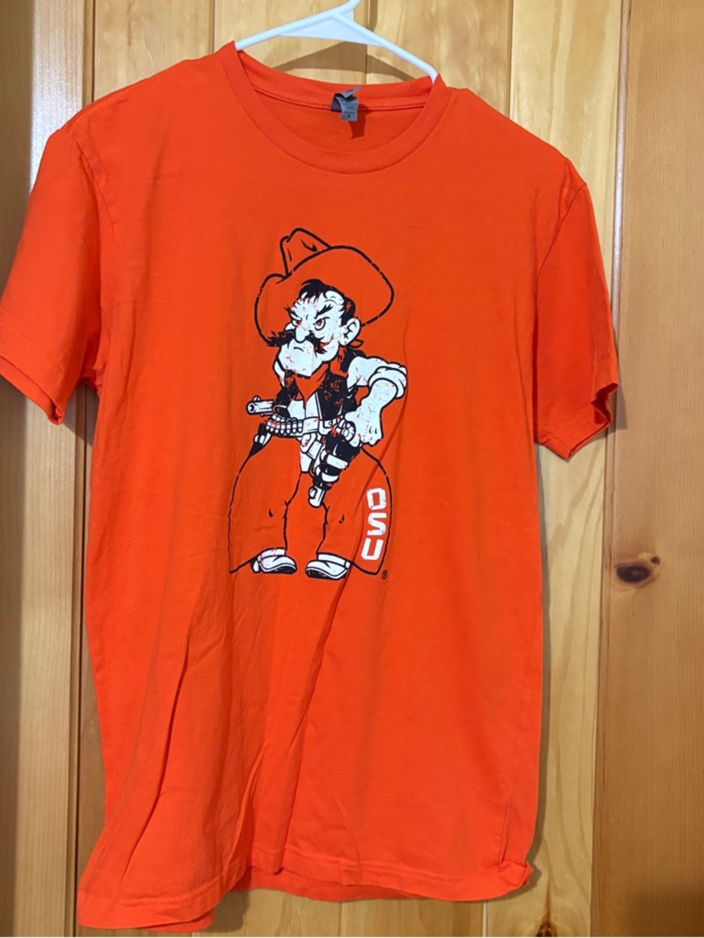 Oklahoma State Cowboys T-Shirt Size M Orange Pistol Pete Graphic  NWT